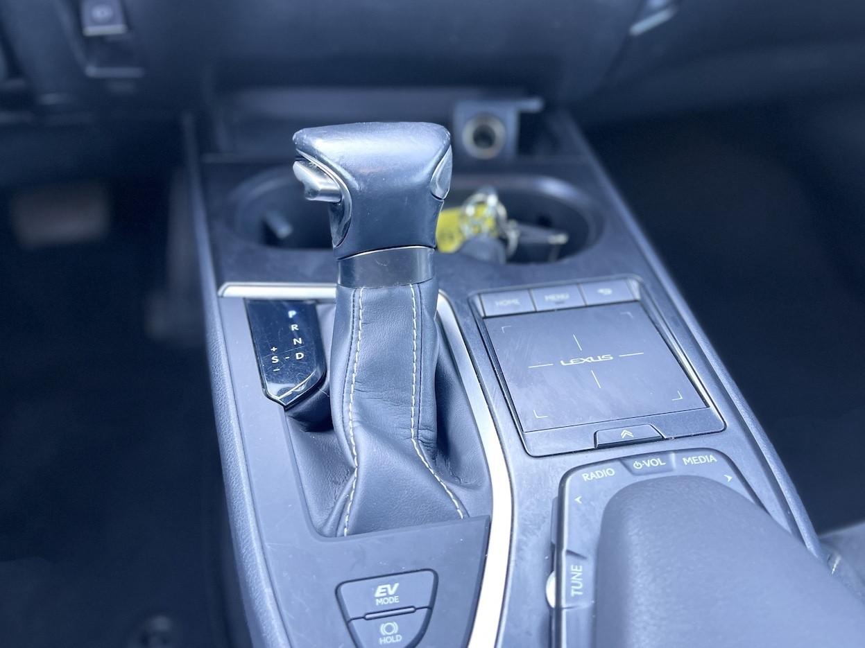 Lexus UX 2.0 Hybrid 152CV E6 Automatica - 2019