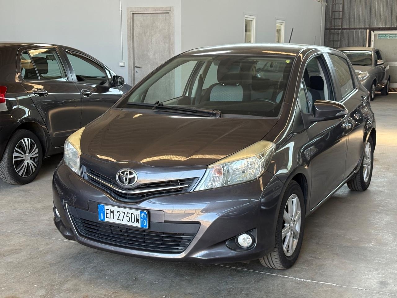 Toyota Yaris 1.3 5 porte Lounge