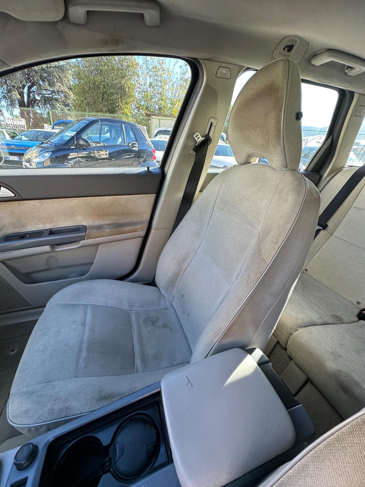 Volvo V50 D2 R-design