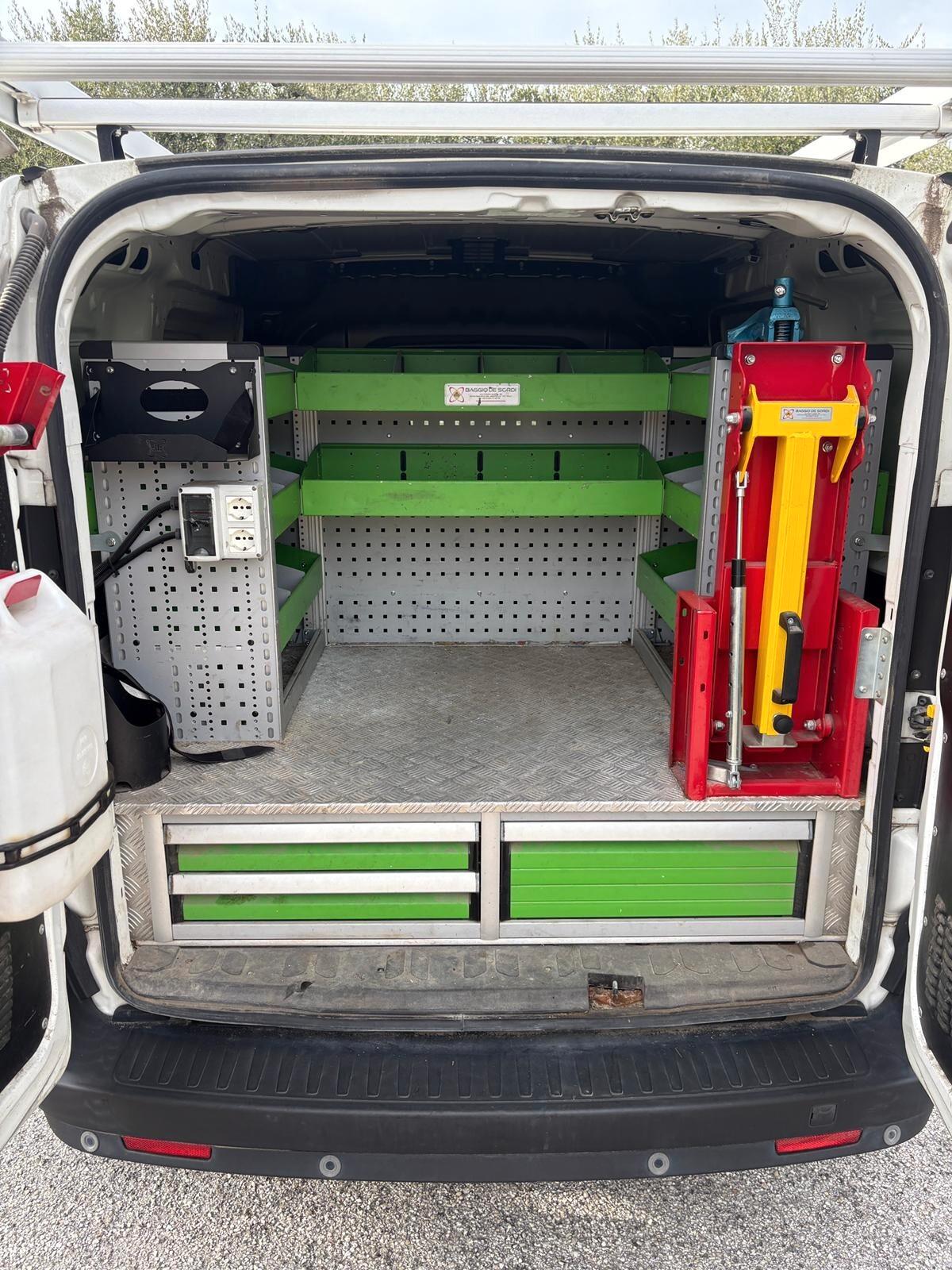 Fiat Doblò 1.4Turbo N. Pow Bus. A. Prof. - 10.2020