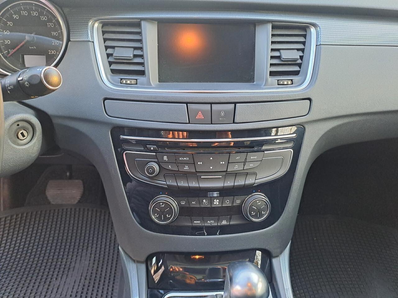 Peugeot 508 1.6 e-HDi 112CV cambio automatico e f1 S&S SW Ciel Business