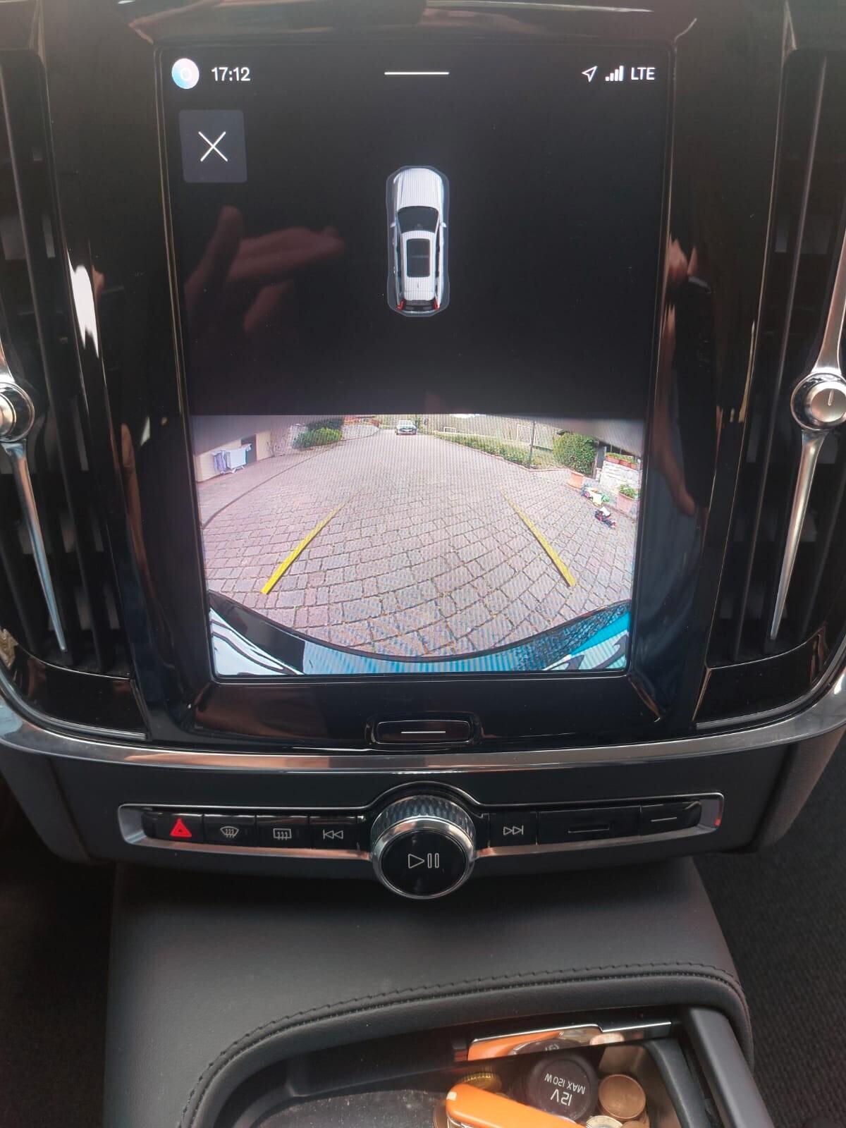 Volvo V90 Cross Country B4 (d) AWD Business Plus Auto