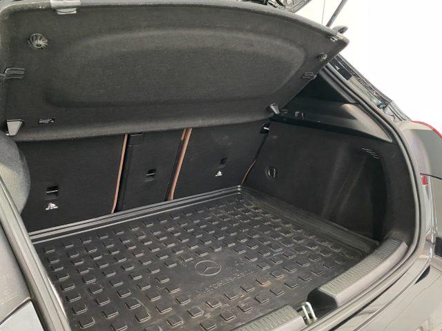 MERCEDES-BENZ A 35 AMG 4Matic