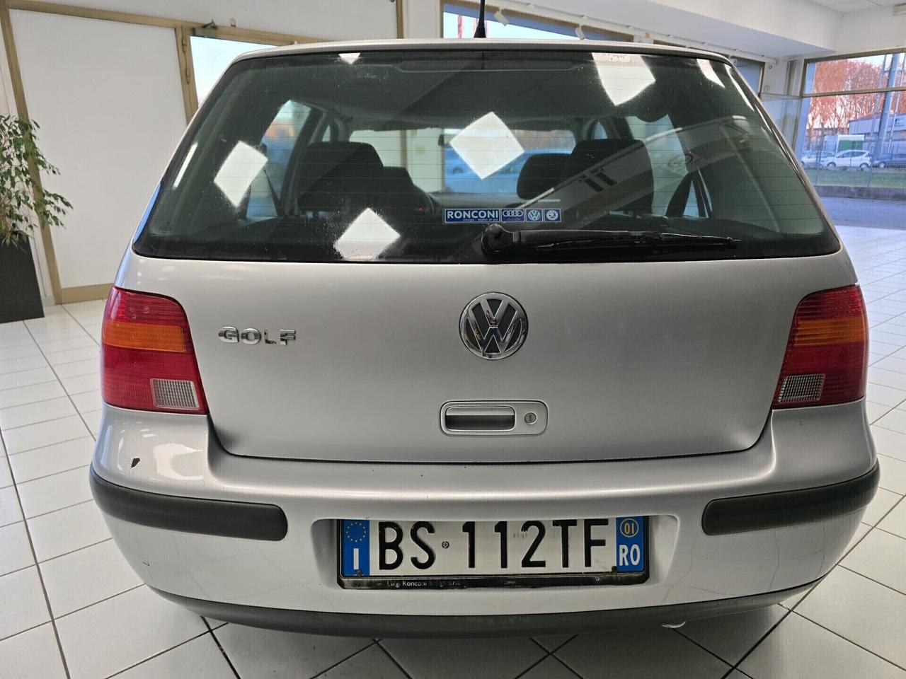 Vw Golf 1.4 16V cat 5 porte unic. prop.