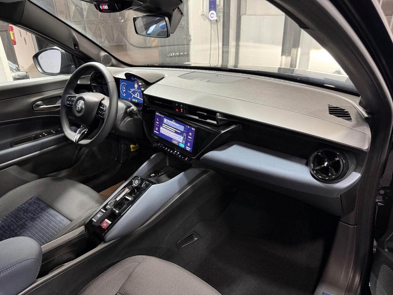 Alfa Romeo Junior 1.2 145 CV Hybrid eDCT6 Sprint