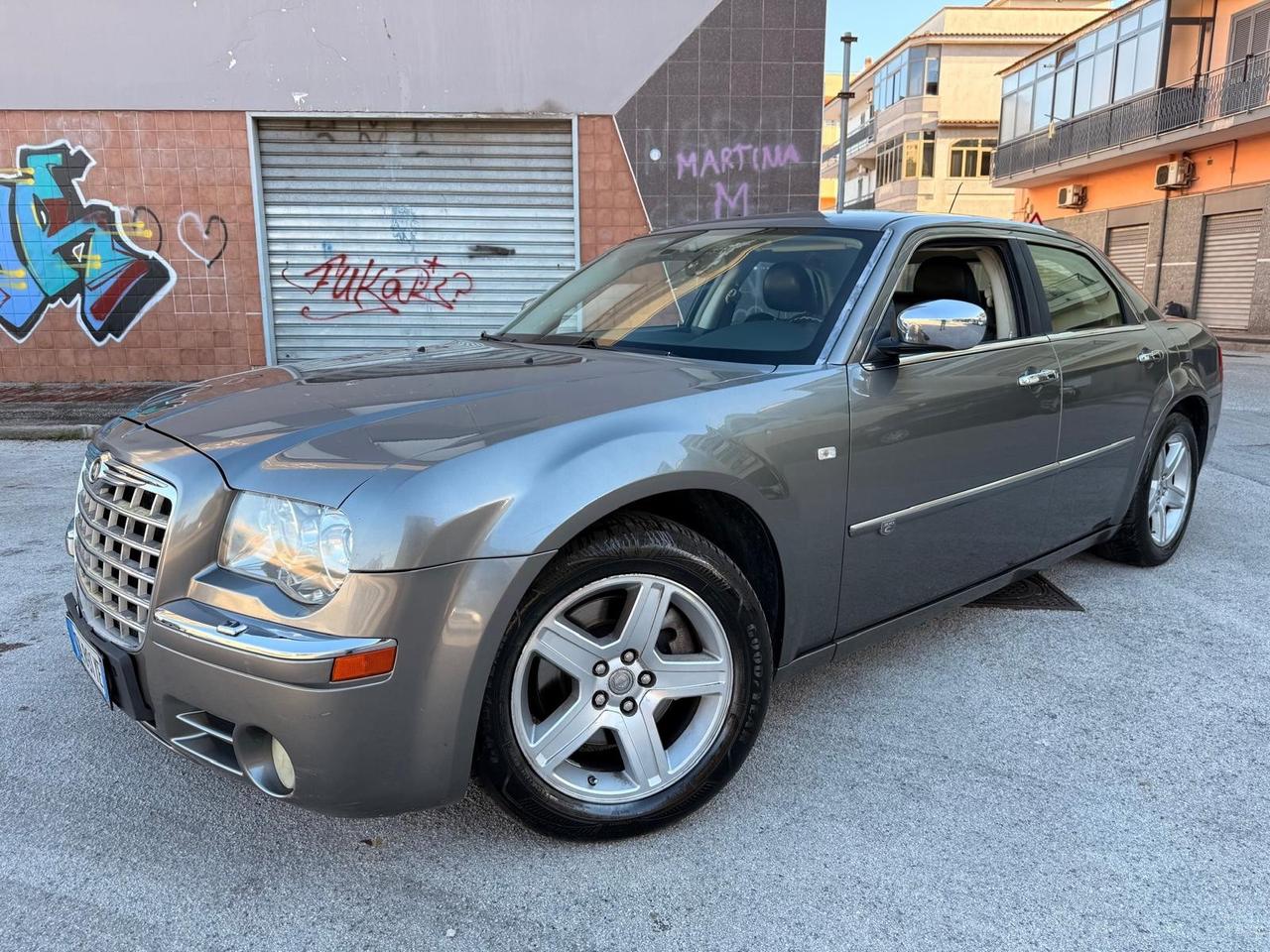 Chrysler 300C 3.0 V6 CRD cat DPF Touring SRT Design CAMBIO AUT IN PERFETTE CONDIZIONI