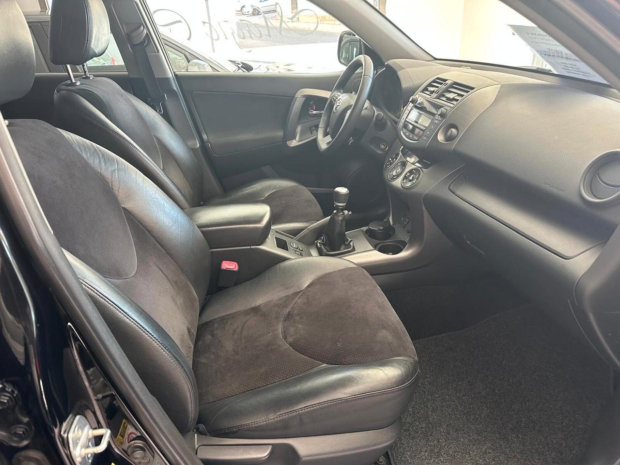 Toyota RAV 4 RAV4 Crossover 2.2 D-4D 150 CV DPF Exclusive