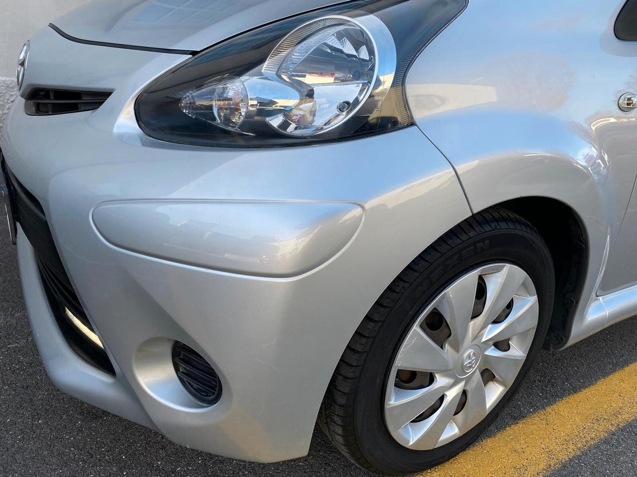 Toyota Aygo 1.0 12V VVT-i 5 porte Active Connect