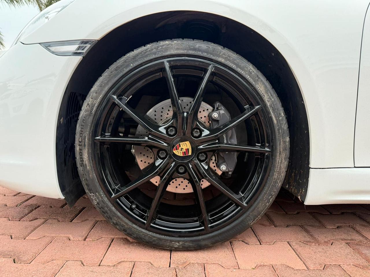 Porsche 718 Spyder Boxster 2.0