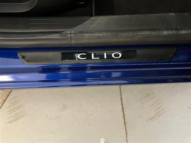 RENAULT Clio 1.6 E-Tech full hybrid Techno 145cv