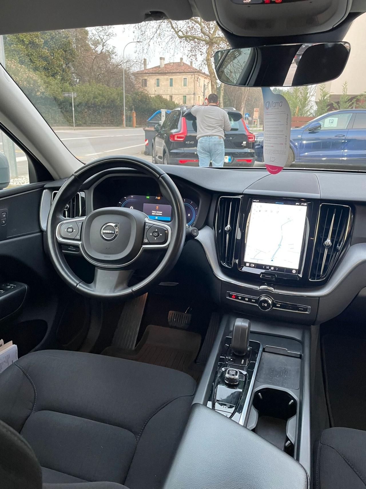 Volvo XC 60 B4 (d) Geartronic Momentum N1