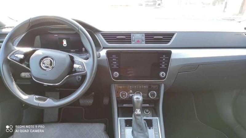 Škoda Superb Wagon 2.0 TDI EVO Executive 200 CV DSG