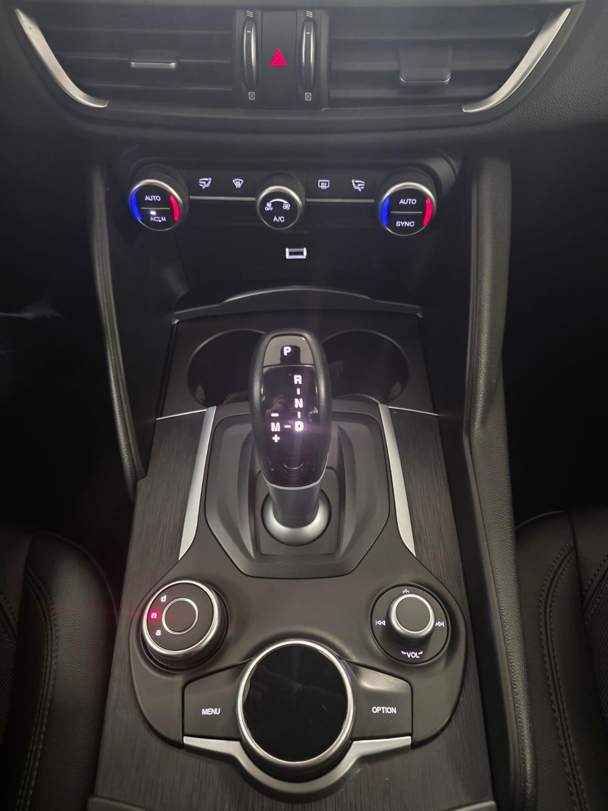 ALFA ROMEO Giulia 2.2 t Business 160cv auto my19