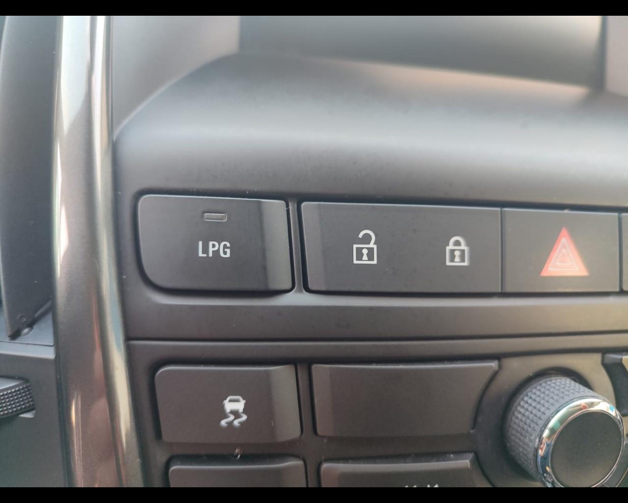 OPEL Astra 4ª serie - Astra 1.4 Turbo 140CV 5 porte GPL Tech Cosmo