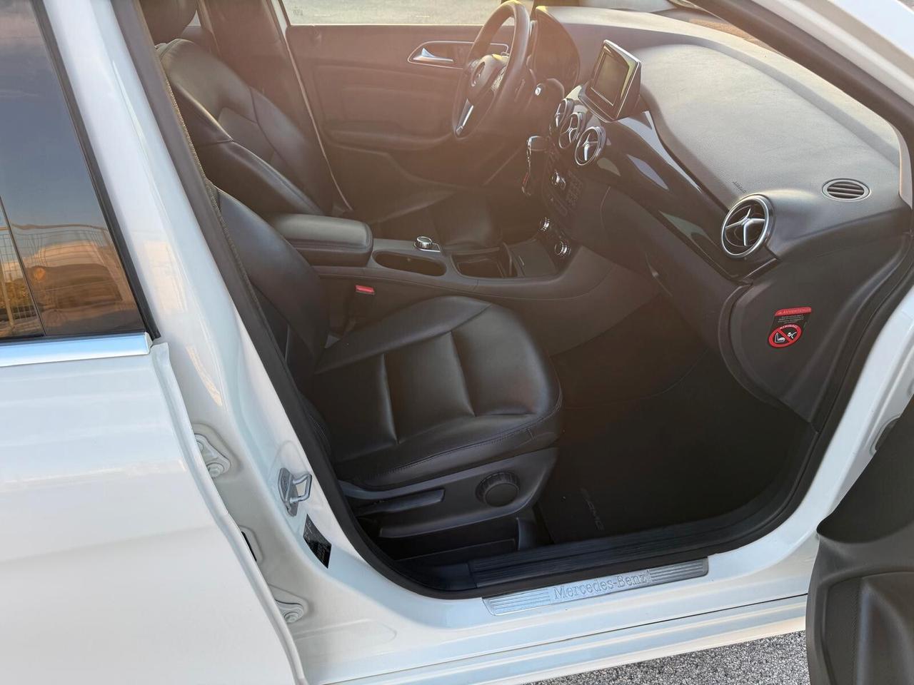 Mercedes-benz B 200 CDI BlueEFFICIENCY Premium