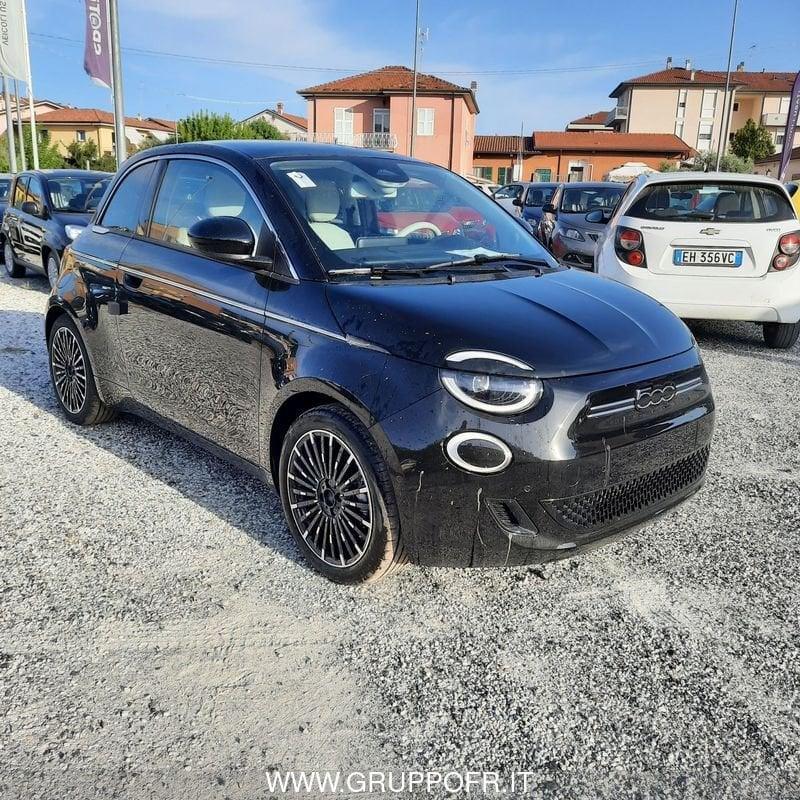FIAT 500 La Prima Berlina 320 42 kWh