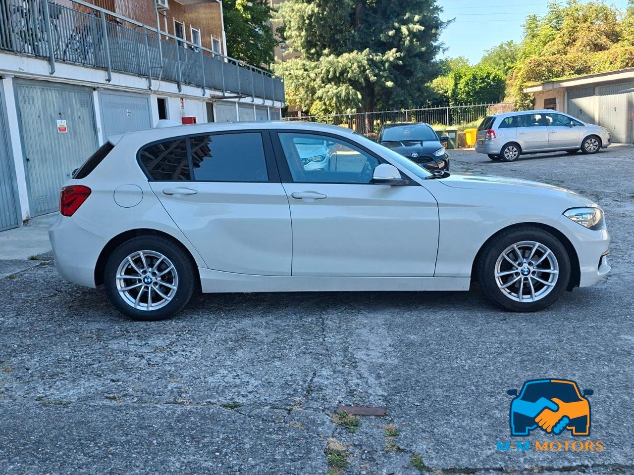 BMW 118 d Advantage 5p auto