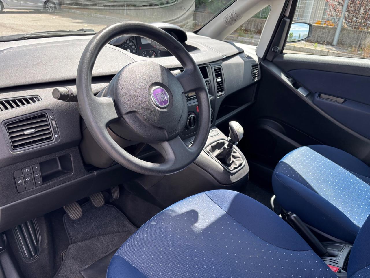 Fiat Idea 1.2 16V UNI PRO