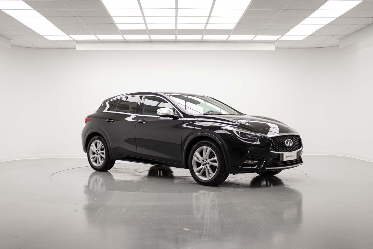 INFINITI Q30 1.5 DIESEL BUSINESS EXECU