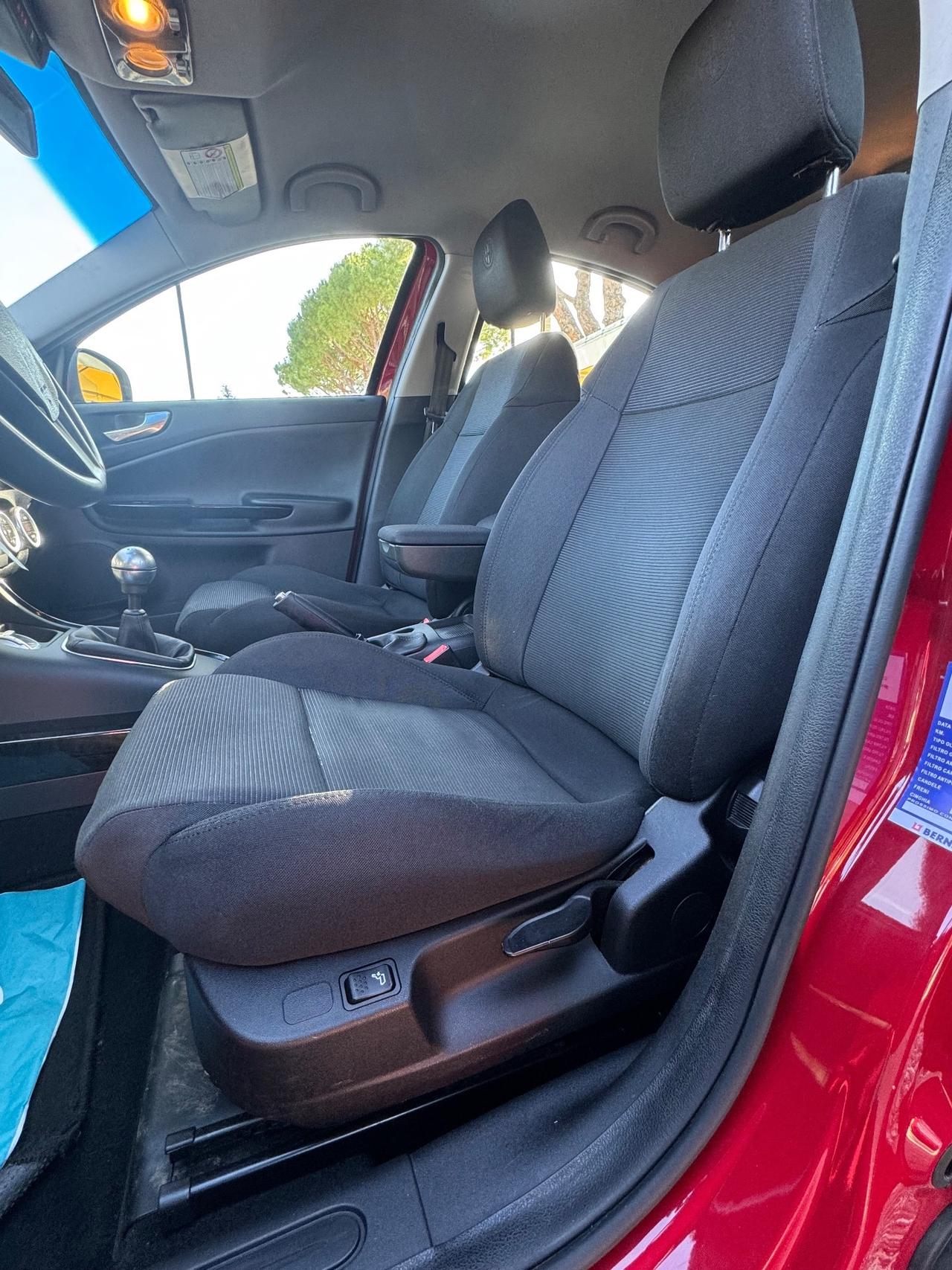 Alfa Romeo Giulietta 1.6 JTDm-2 105 CV Exclusive