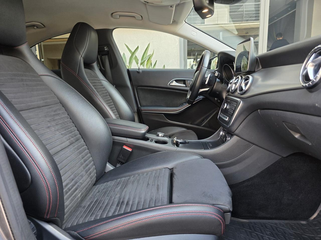 Mercedes CLA 200 d Coupe' Autom. Amg....