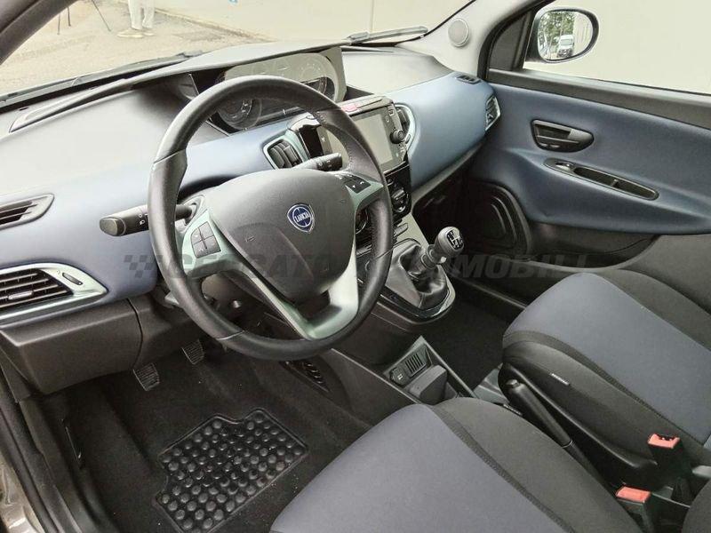 Lancia Ypsilon Ypsilon 1.0 firefly hybrid Platino s&s 70cv