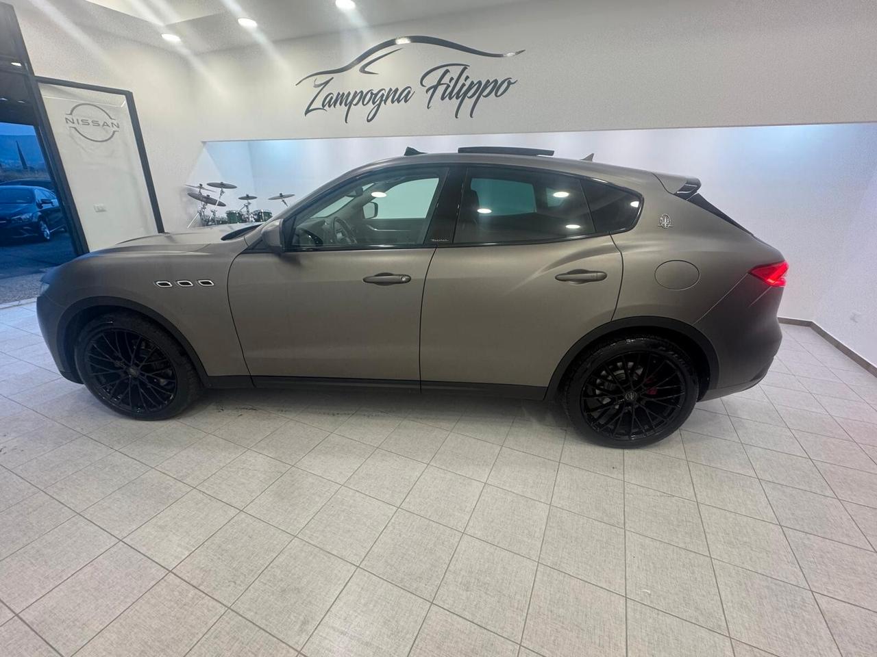 Maserati Levante 275CV TETTO 2017 IVA ESP