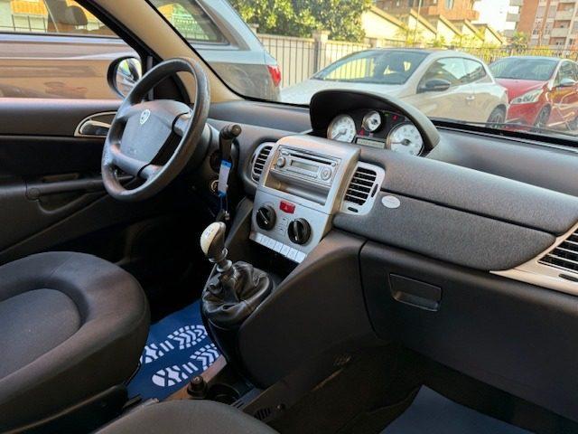 LANCIA Ypsilon 1.2 69 CV PLATINUM