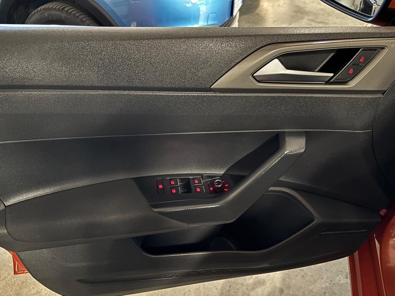 Volkswagen Polo 1.0 BENZ/AUTOMAT |OK NEOPATENTATI|