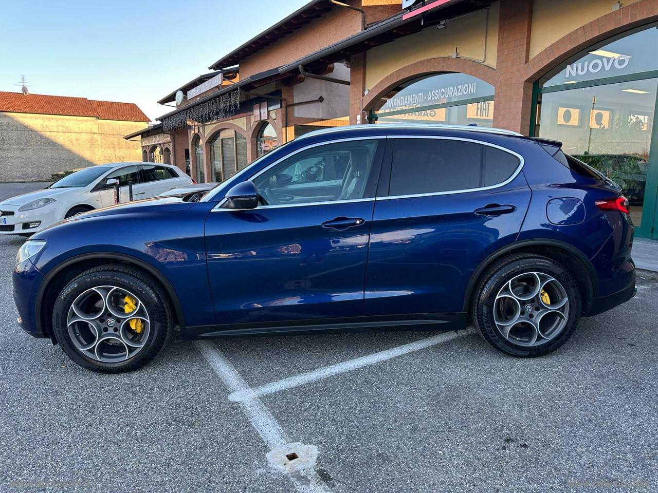 ALFA ROMEO Stelvio 2.2 T.diesel 210 CV AT8 Q4 Exec. CAMBIO AUTOMATICO/GANCIO TRAINO