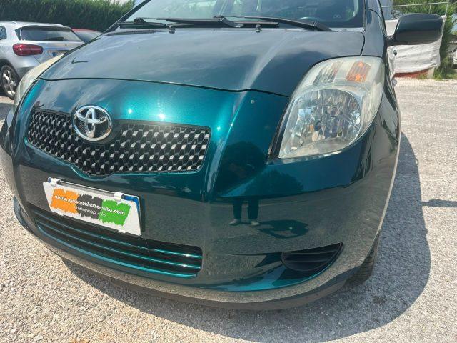 TOYOTA Yaris 1.0 3 porte Sol