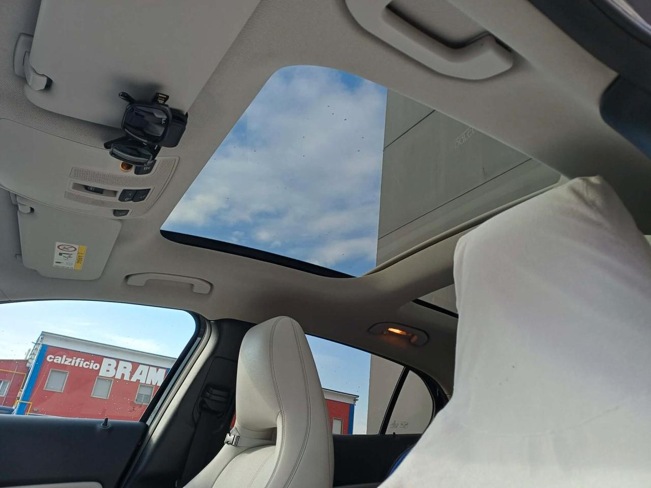 Mercedes-benz GLA 200 d Automatic 4Matic Premium