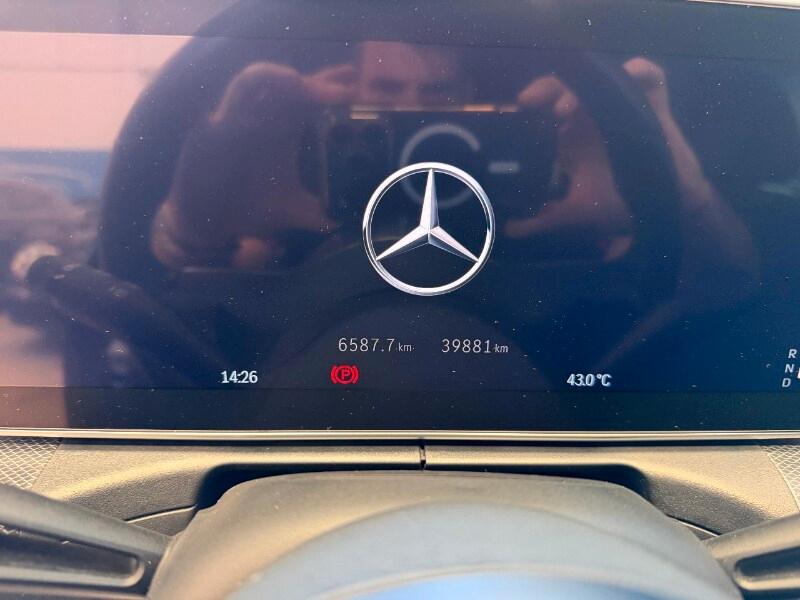 MERCEDES Classe C (W/S206) C 200 d Mild hybri...