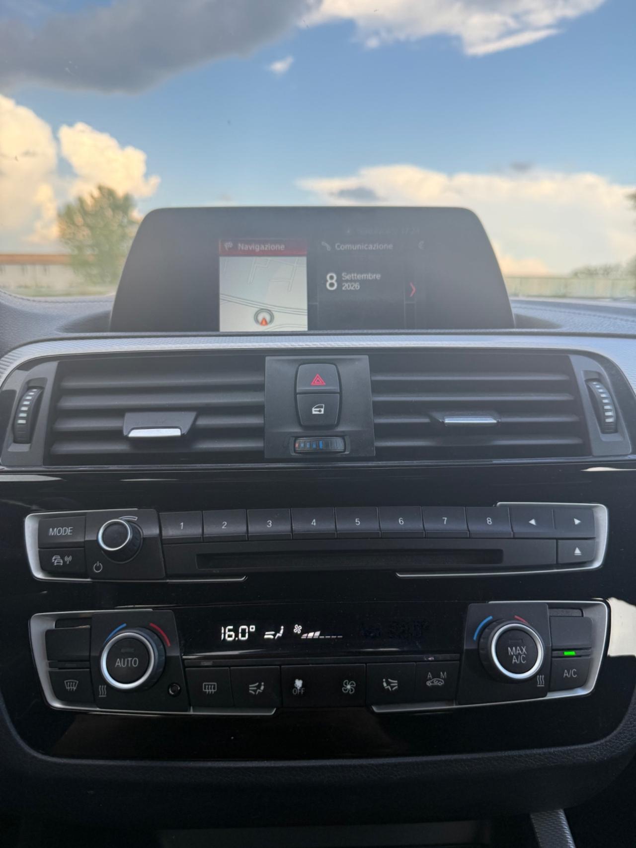 Bmw 116 116d 5p. Urban