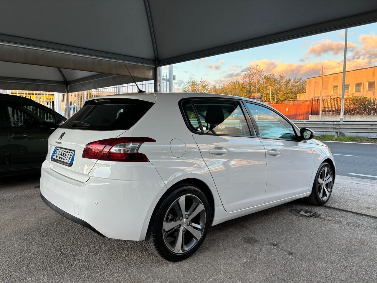 Peugeot 308 BlueHDi 120 S&S EAT6 GT Line