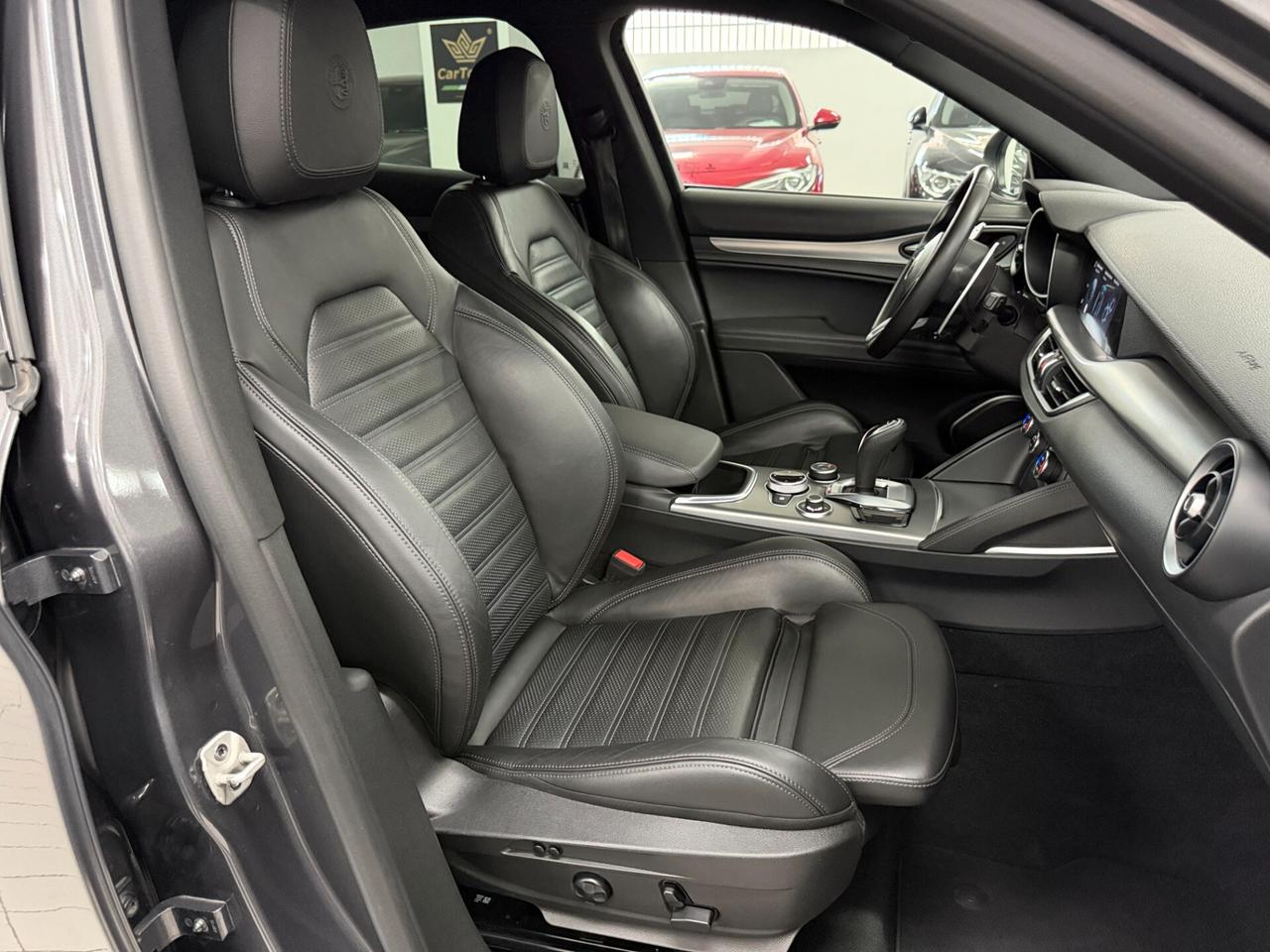 Alfa Romeo Stelvio 2.2 TD SEDILI SPORTIVI VELOCE AT8 Q4 KIT DISTRIBUZIONE ESEGUITO E VOLANTE RISCALDATI MEMORIE