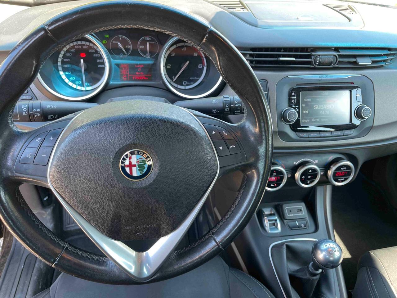 Alfa Romeo Giulietta 1.6 JTDm-2 120 CV Distinctive NEOPATENTATI