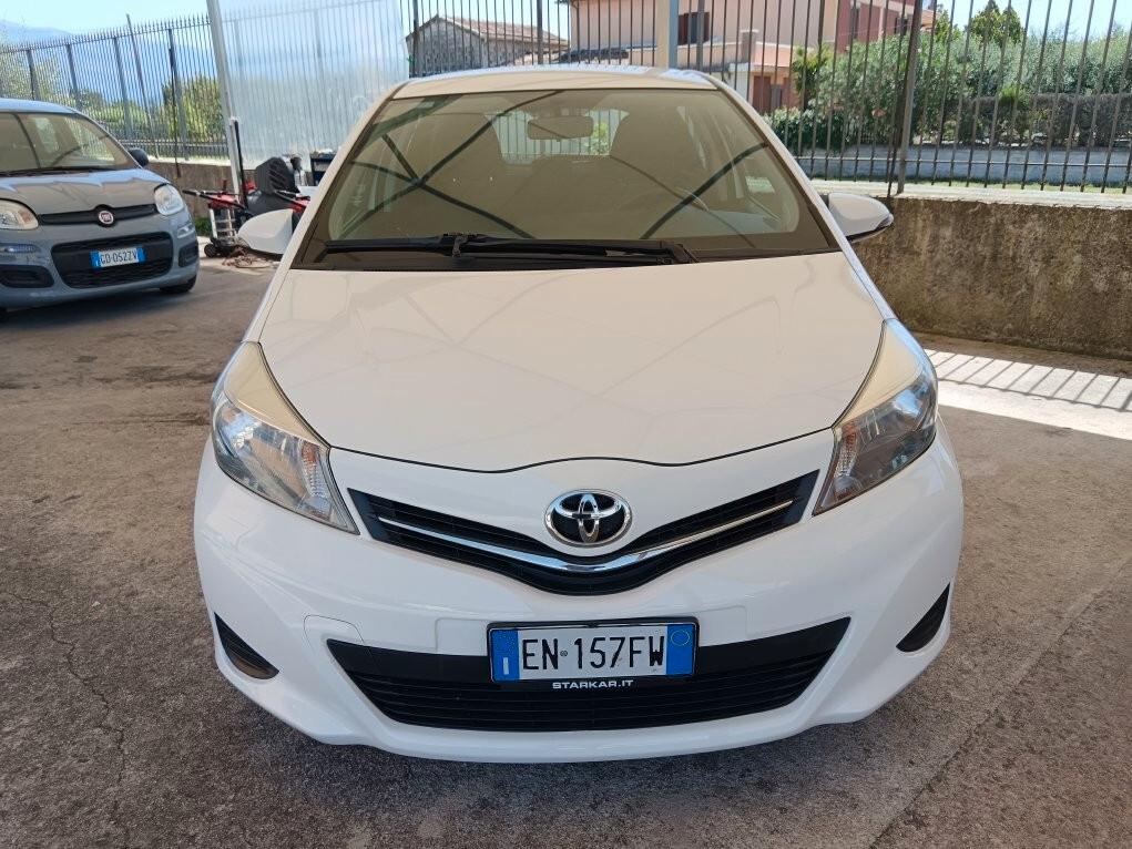 Toyota Yaris 1.4 D-4D 5 porte Lounge