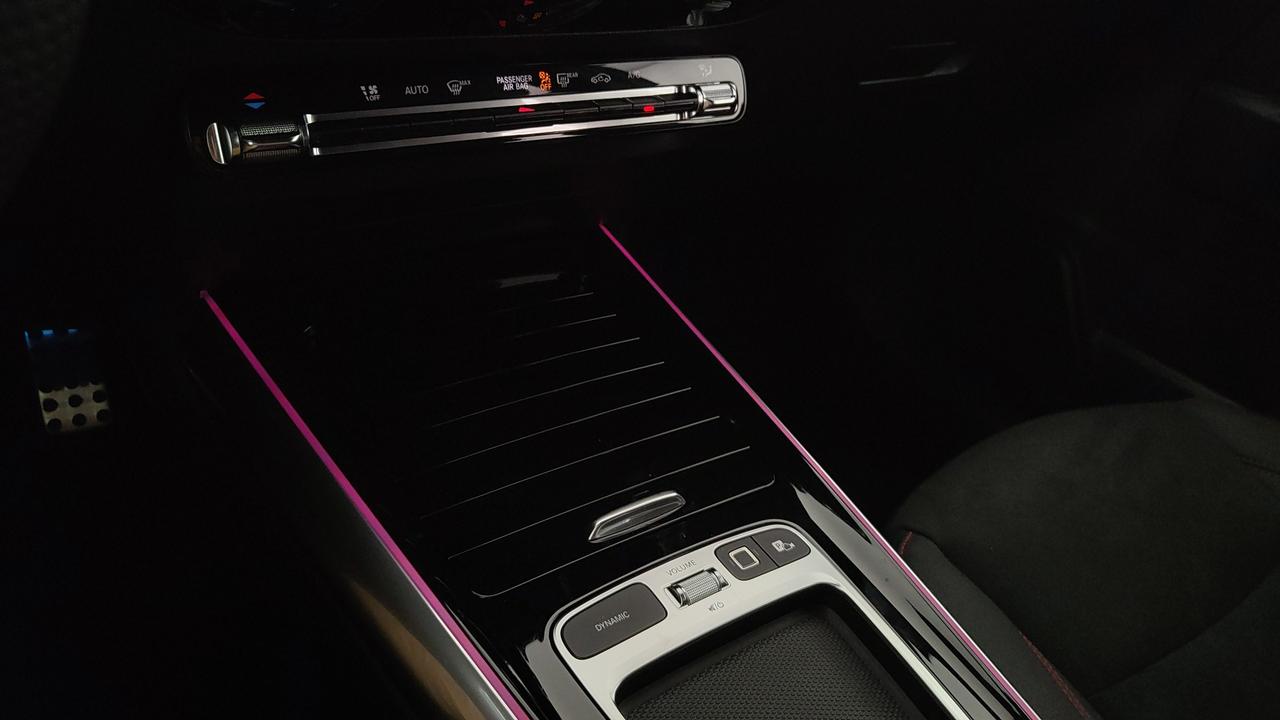 Mercedes-Benz GLA 200 d automatic