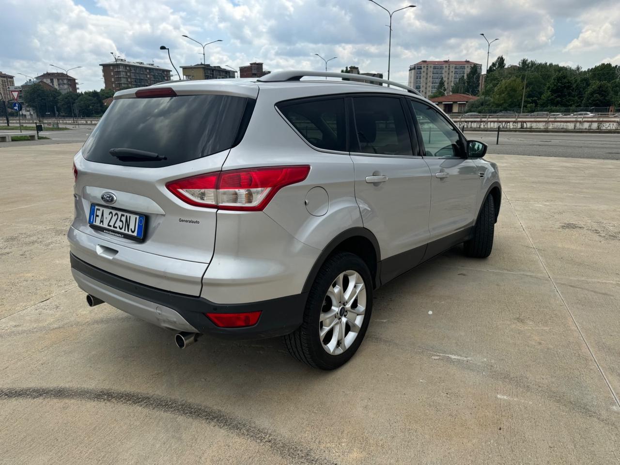 Ford Kuga 2.0 TDCI 150 CV S&S 4WD Powershift Titanium