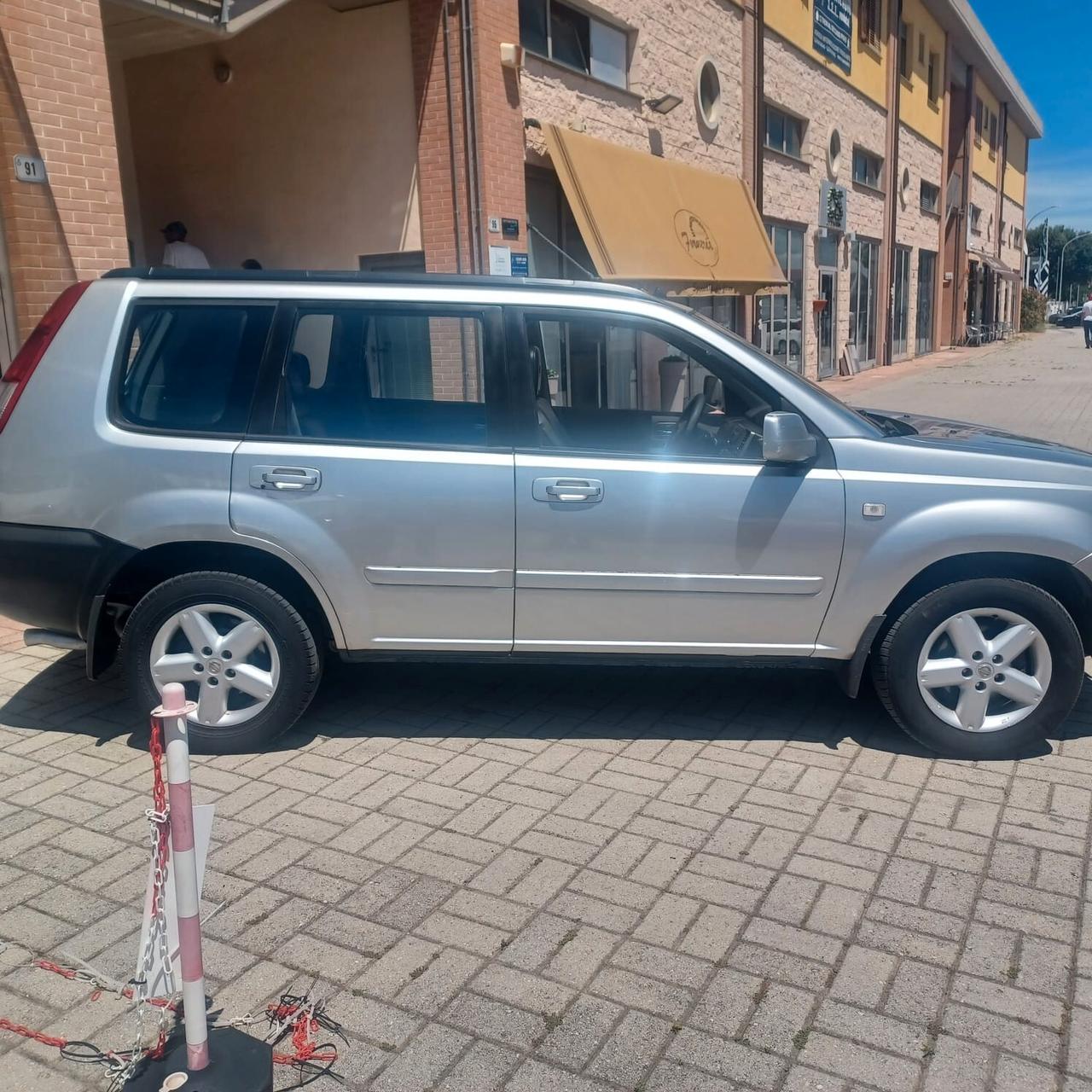 4X4 TETTO PANORAMICO X-TRAIL 2.0 BUONE CONDIZIONI