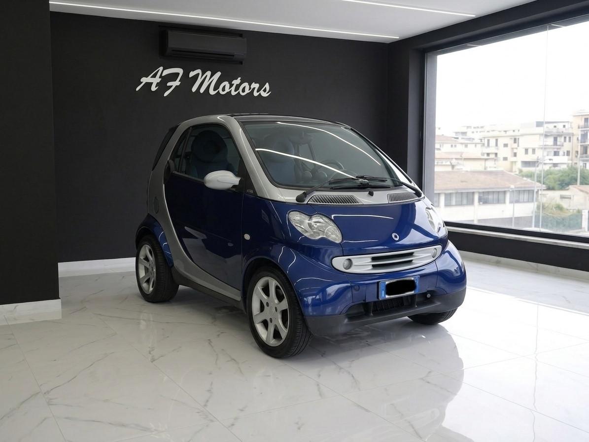 Smart ForTwo 700 coupé pure (45 kW)