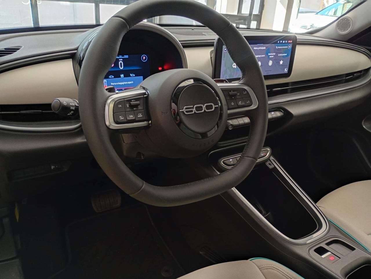 FIAT 600 HYBRID 136CV AUTOMATICA LA PRIMA – 23.000 KM – FULL OPTIONAL