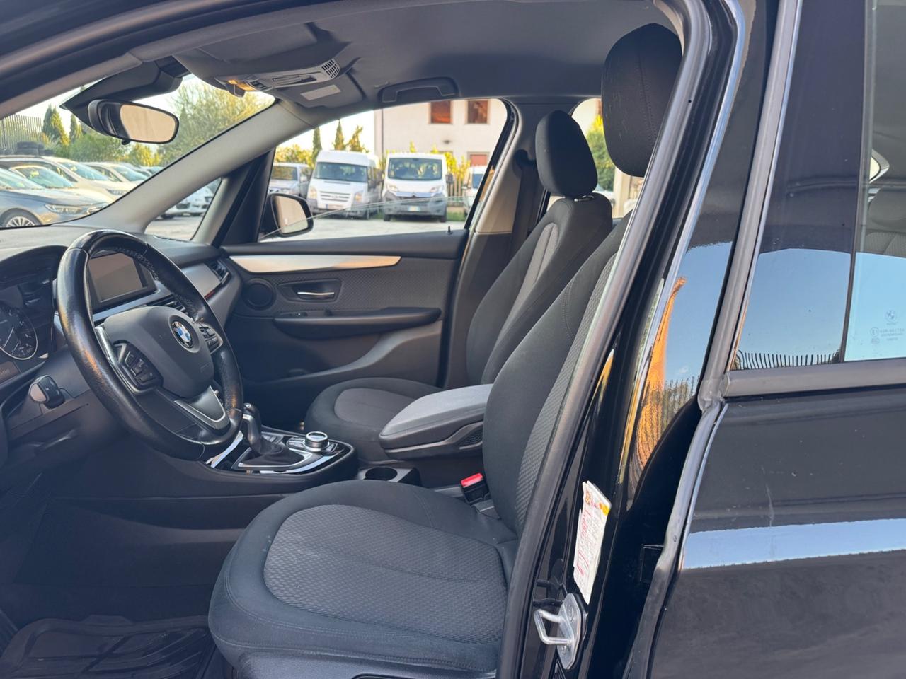 Bmw 2er Active Tourer 218d Advantage