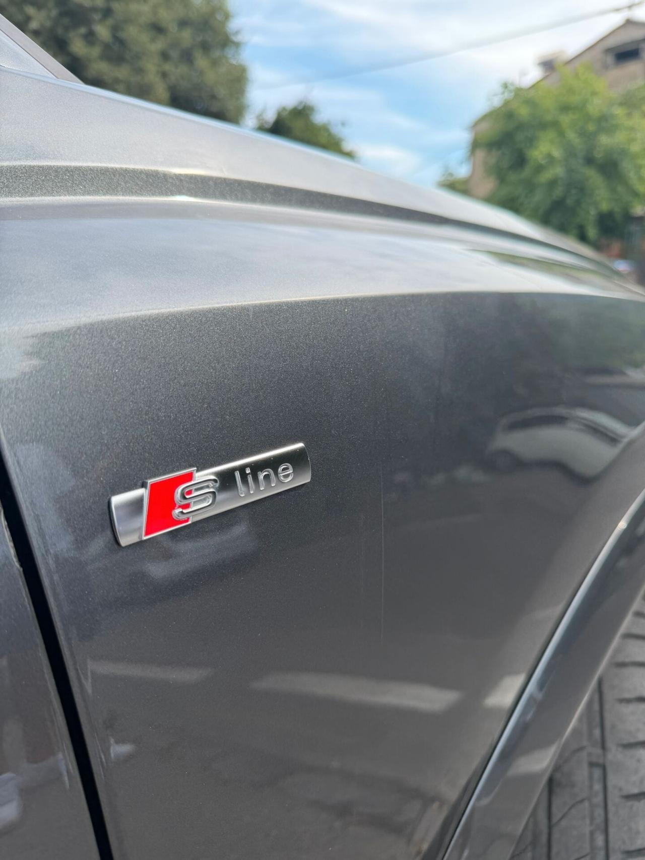 Audi Q3 35 TDI S tronic line edition identity black