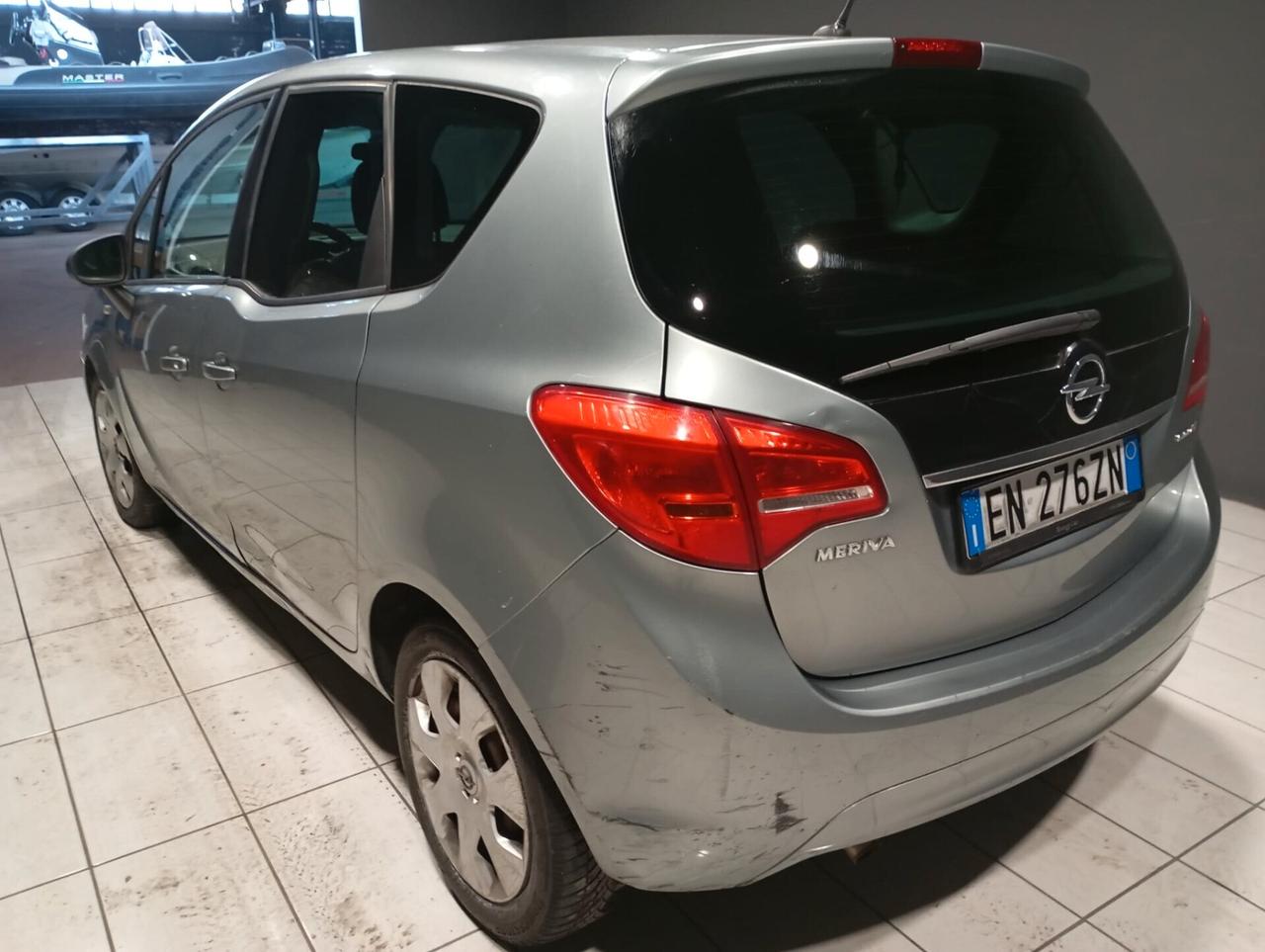 Opel Meriva del 2012 -DIESEL EURO 5B 120.000 km -