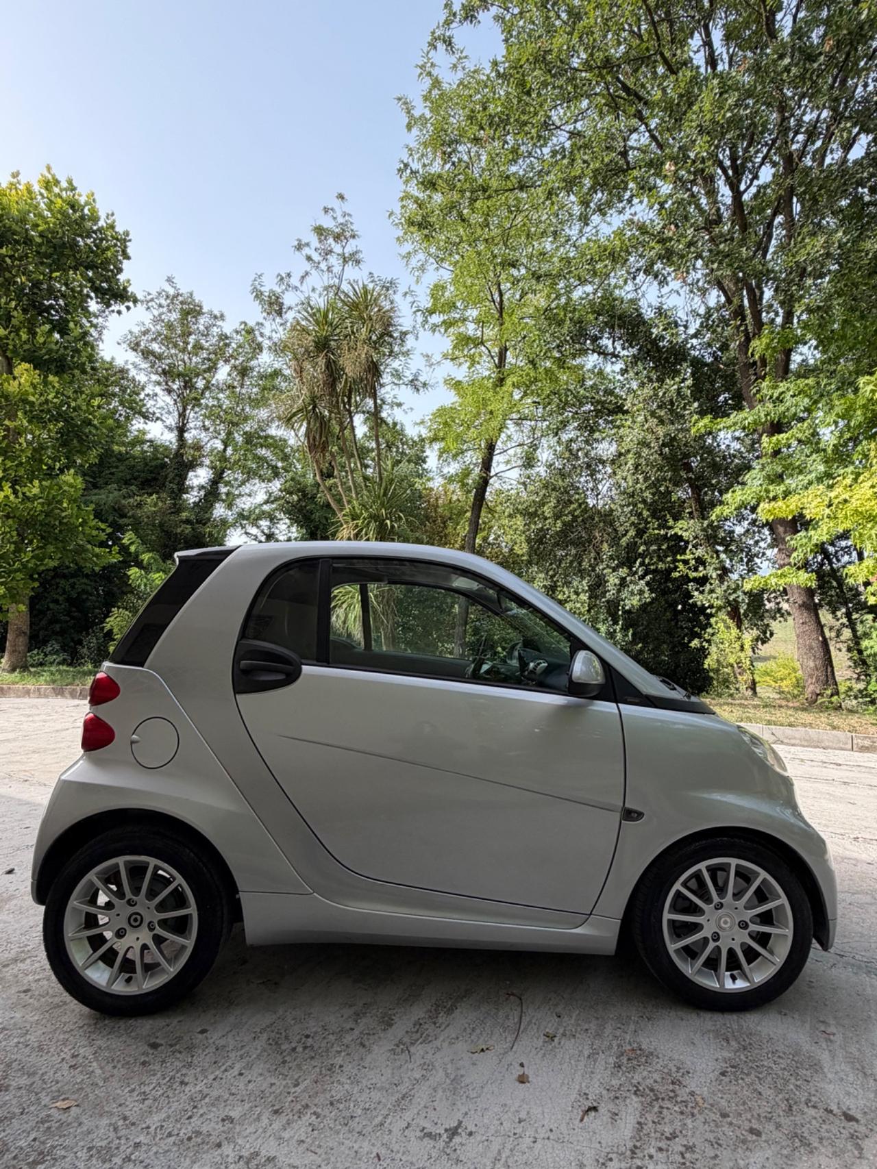 Smart ForTwo RESTYLING 1000 52 kW MHD