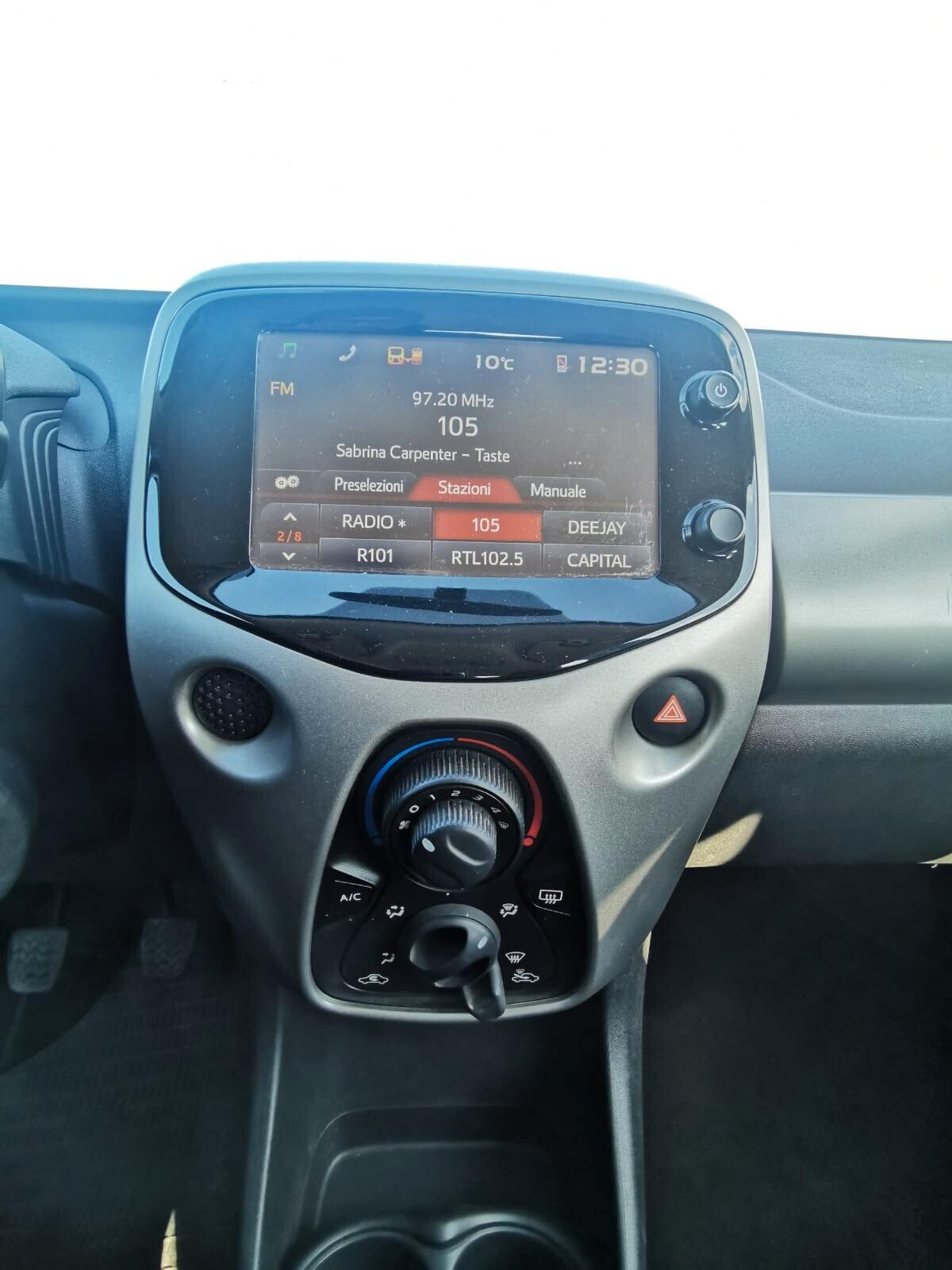 Peugeot 108 VTi 68 5 porte Allure CARPLAY