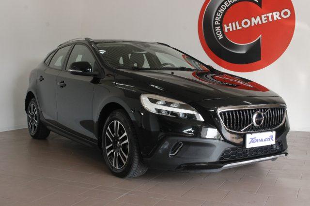 VOLVO V40 Cross Country D2 Business FULL-LED