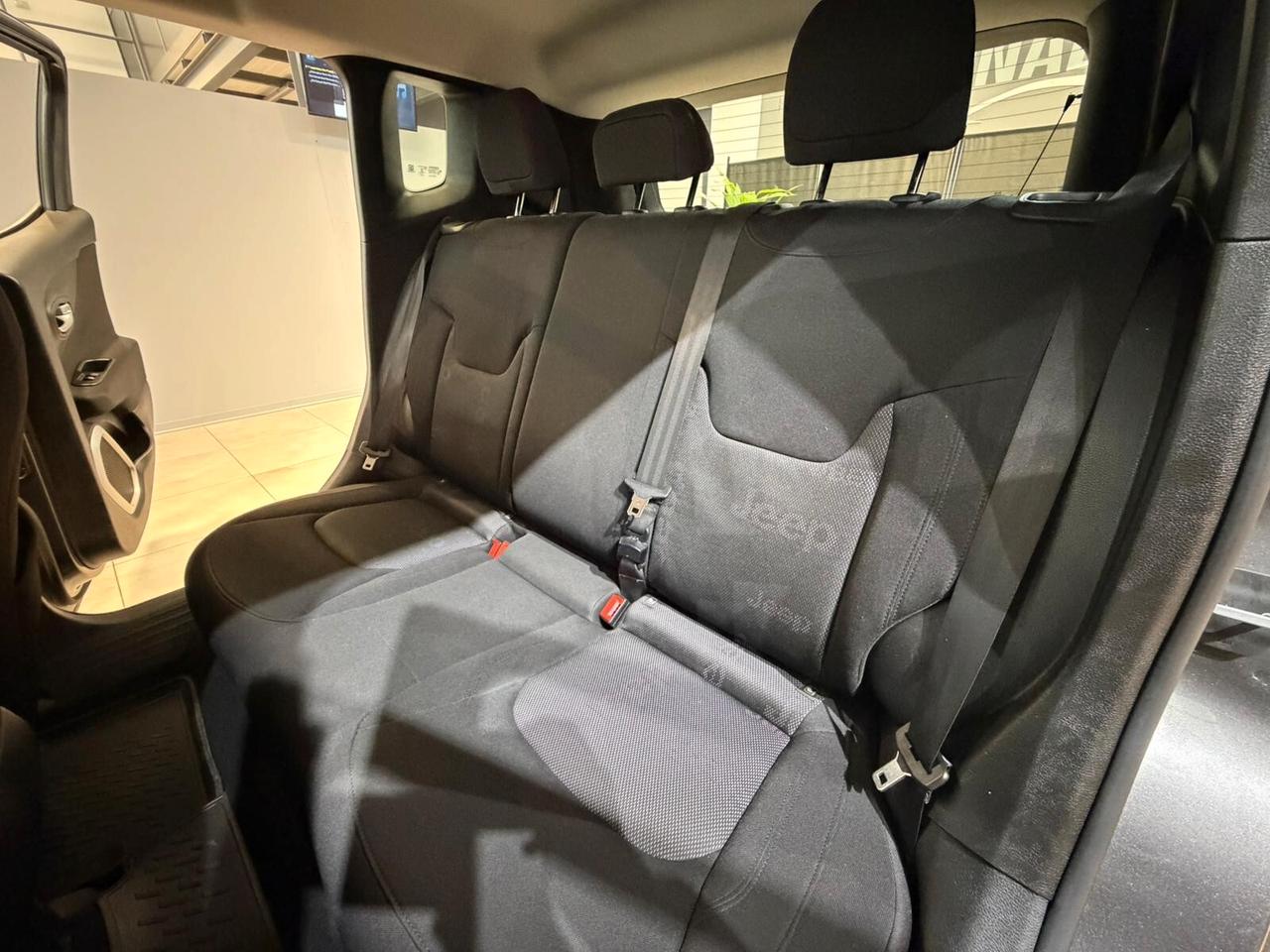 Jeep Renegade 1.6 Mjt DDCT 120 CV Business